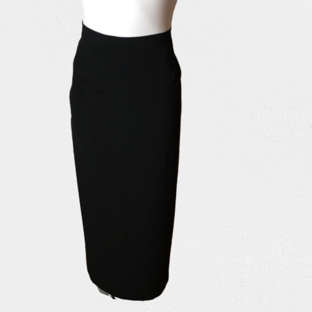 VANESSA GRAY black skirt career woman